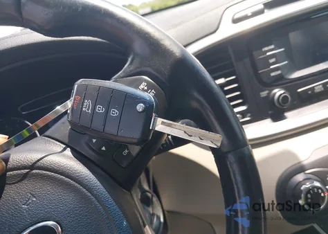 2016 Kia Sorento 2.4L Lx из США, поврежденный, VIN 5XYPG4A32GG051918